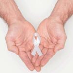 16_agosto_branco_laco_branco_maos