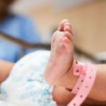 Bebê recém-nascido