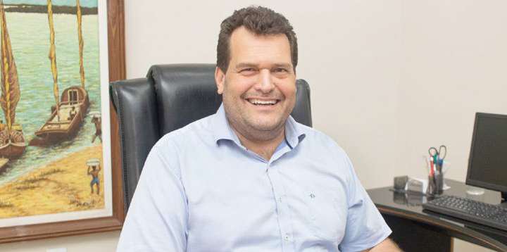 Notas da semana: Dr. Lúcio Prado Dias lança “Pessoas, fatos & circunstâncias”