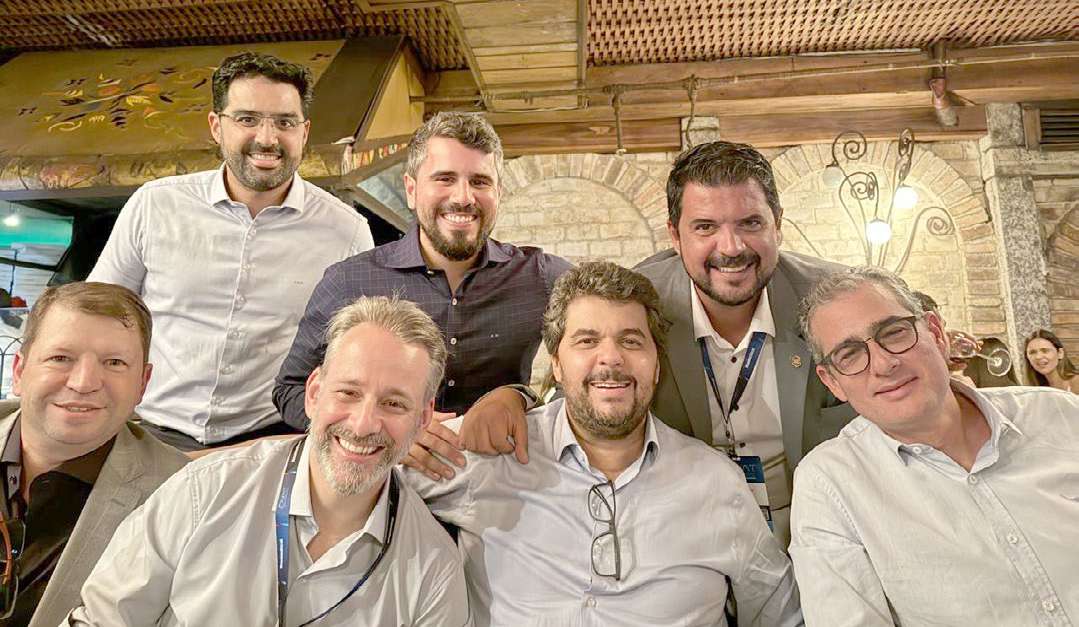 Dr. Fellipe Menezes com integrantes da diretoria nacional da SBACV
