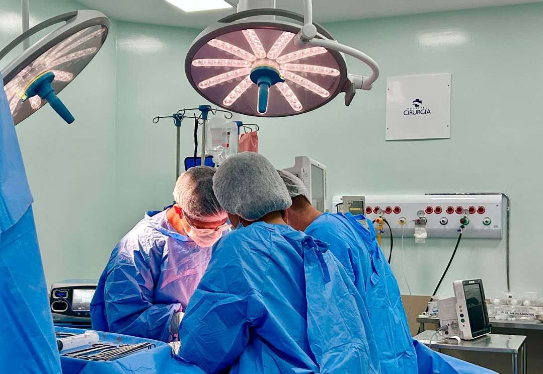 Hospital de Cirurgia realiza primeiros transplantes renais em mulheres e já soma oito procedimentos