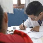 Médico do Mais Médicos em atendimento