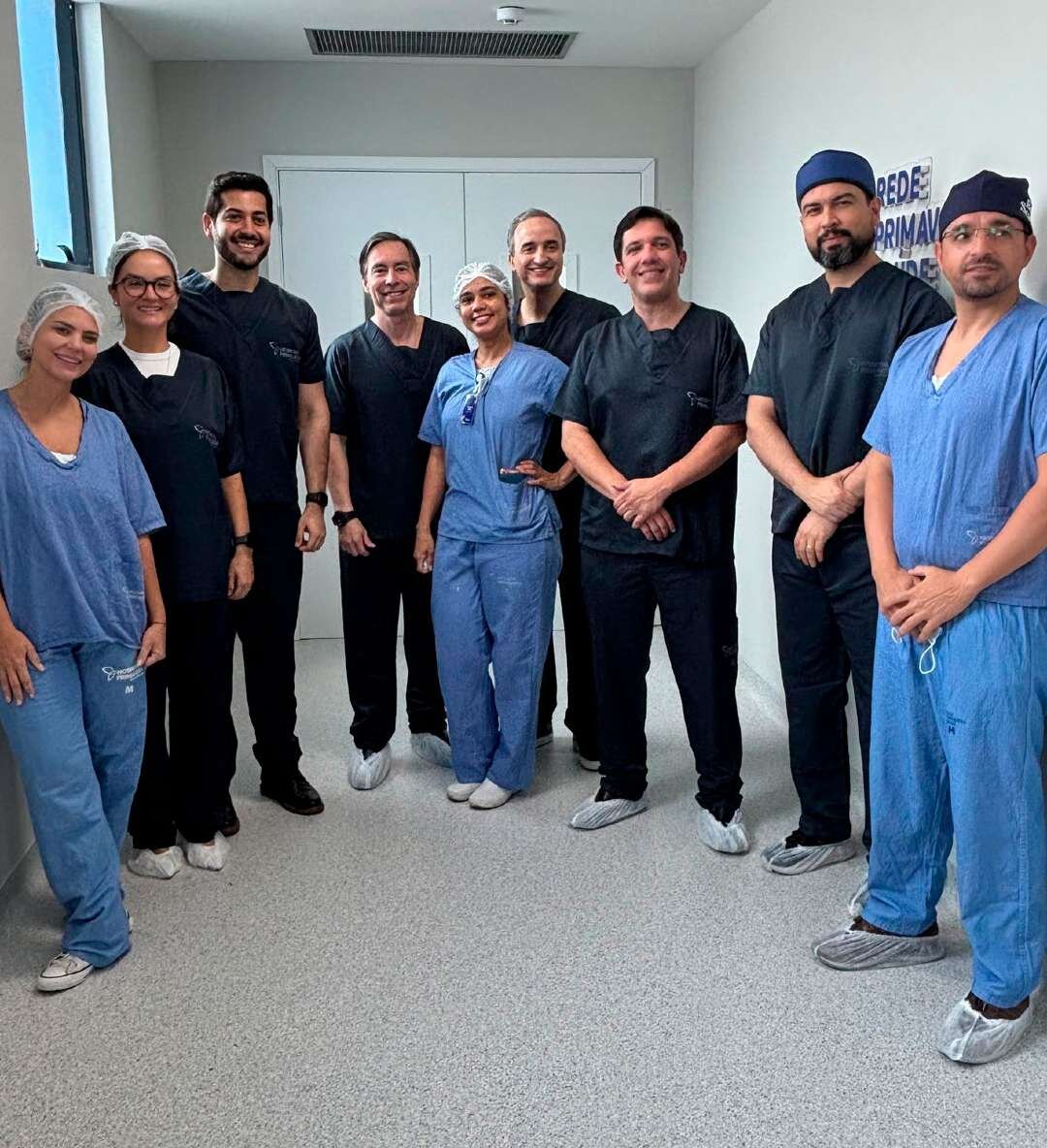 Equipe médica da Rede Primavera em centro cirúrgico
